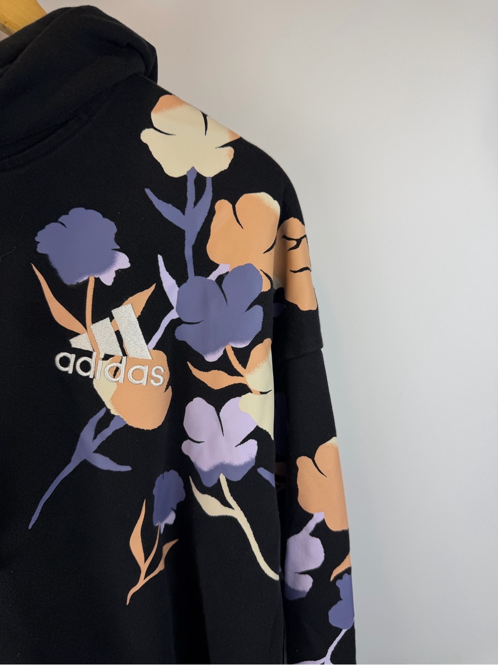adidas Women’s Black Floral Hoodie XL - Picture 2 of 6